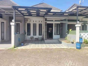 Rumah di Cluster Graha Wulansari, Jl Ketileng II, Semarang