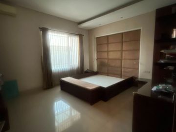 Rumah Full Furnished Singgasana Pradana