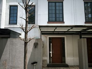 Rumah 2 Lantai Grand Harvest Dekat Wiyung , Hadap Utara Ada Dapur