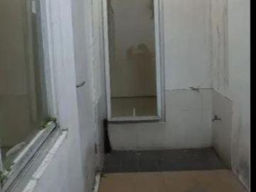 Rumah di Swp Residence Kepatihan, Gresik - Hadap Selatan Row Jalan 2 Mobil Longgar Kabel Underground