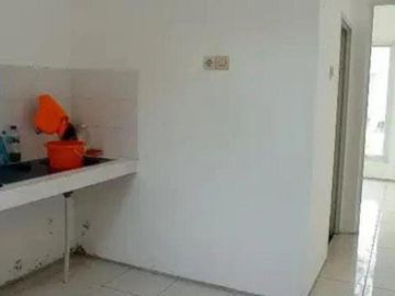 Rumah di Swp Residence Kepatihan, Gresik - Hadap Selatan Row Jalan 2 Mobil Longgar Kabel Underground