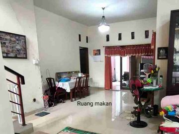 Rumah 2 Lantai Pesona Khayangan Margonda Depok Siap Huni