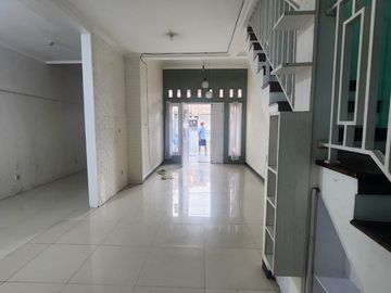 DISEWAKAN RUMAH MINIMALIS 2 LANTAI TALAGA BODAS LODAYA BANDUNG