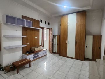 DISEWAKAN RUMAH MINIMALIS 2 LANTAI TALAGA BODAS LODAYA BANDUNG