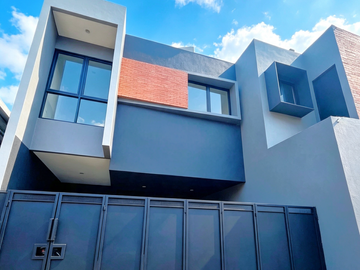 RUMAH BARU MEWAH DI JATIBENING — 2 LANTAI, 3 KT, 3 KM, HARGA 1,2 M!