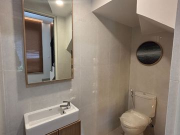 Anza Homes At Malibu Village 1,4Man 3Lantai Type 6 & 7 Sangat Murah di Gading Serpong