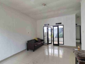 rumah siap huni murah 600 jtan strategis di Ciwastra