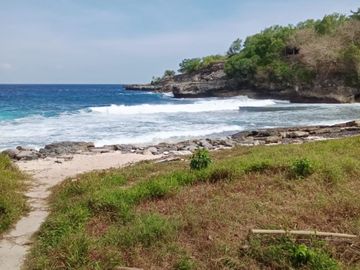 Prime Beachfront Development Land for Sale – Nusa Ceningan, Bali