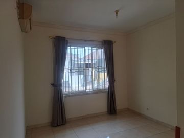 Disewakan Rumah Cantik 2 Lantai di Cluster Sutera Onyx, Alam Sutera, Tangerang