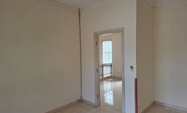 Disewakan Rumah Cantik 2 Lantai di Cluster Sutera Onyx, Alam Sutera, Tangerang