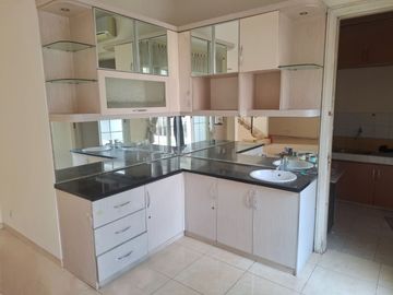 Disewakan Rumah Cantik 2 Lantai di Cluster Sutera Onyx, Alam Sutera, Tangerang