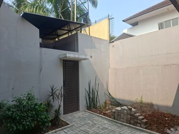 Disewakan Rumah Cantik 2 Lantai di Cluster Sutera Onyx, Alam Sutera, Tangerang