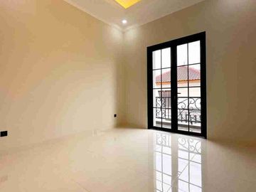 Rumah Elegan Siap Huni di Pondok Bambu Duren Sawit Dekat Toll Becakayu, Pd.Gede, Halim, Kota Casablanca