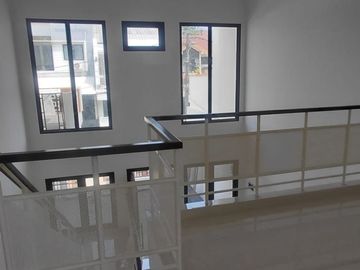 Rumah dijual Taman Alfa Indah Joglo Petukangan Siap Huni Jalan Lebar Lokasi Oks