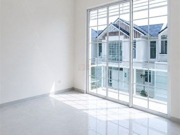 Dijual Rumah Hook Lavon Swan City Lavisa SHM 167 m² Siap Huni Dekat Tol Balaraja Barat, Suvarna Sutera & Citra Raya Tangerang