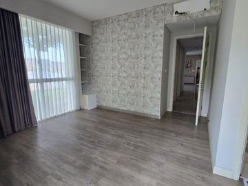 Jual Cepat Harga Miring Apartemen Rainbow Condovilla Summarecon Serpong, Tangerang