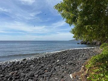 BEACHFRONT LAND FOR SALE – TULAMBEN, KARANGASEM, BALI