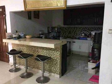 Rumah 2 Lantai Siap Huni, Semifurnished, Bebas Banjir, Lokasi Strategis di Dukuh Zamrud, Bekasi
