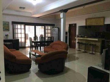 Rumah 2 Lantai Siap Huni, Semifurnished, Bebas Banjir, Lokasi Strategis di Dukuh Zamrud, Bekasi