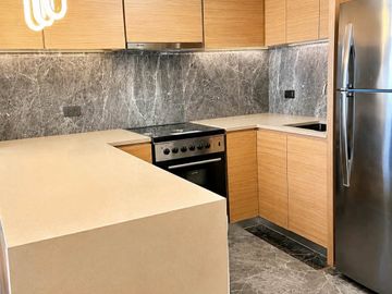 Renovated High-Floor 1BR Residence at One Shangri-La Place for Sale