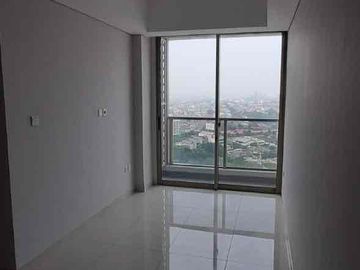 Disewakan Apartement Semi Furnished Lantai Tinggi Tower D Di Taman Anggrek Residence - Jakarta Barat.