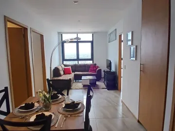 Departamento en renta en torre Viena l Polarea