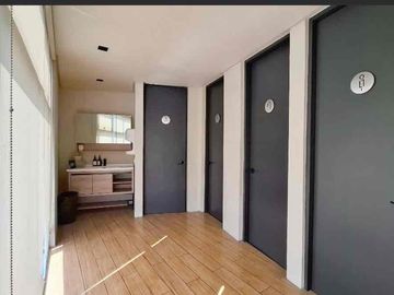 OFFICE BUILDING FOR SALE OR FOR RENT IN MANDALUYONG