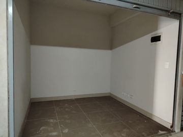 Vendo Local comercial en venta – Galería El Reloj Malvinas Plaza