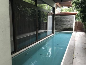 For Lease! 3 Bedrooms + 5 Toilet and Bath at Dasmariñas Village, Makati