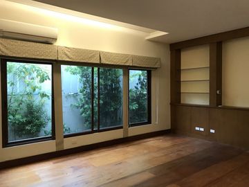 For Lease! 3 Bedrooms + 5 Toilet and Bath at Dasmariñas Village, Makati