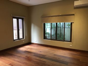 For Lease! 3 Bedrooms + 5 Toilet and Bath at Dasmariñas Village, Makati