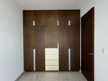 CASA EN VENTA SEGUNDA SECCION LOMAS DE ANGELOPOLIS PARQUE CAIRO HERMOSA