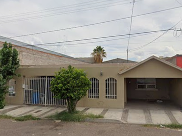 CASA EN VENTA EN CALLE 16, INDUSTRIAL NTE, DELICIAS CHIHUAHUA