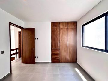 Casa Nueva en Venta en Bosque Real de Santa Anita, Tlajomulco.