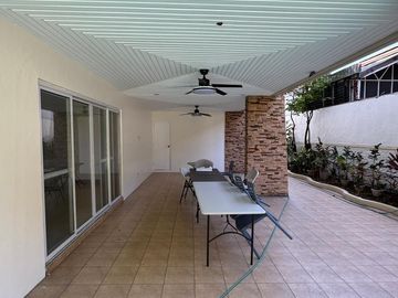 For Lease! 5 Bedrooms + 4 Toilet and Bath at Dasmariñas Village, Makati