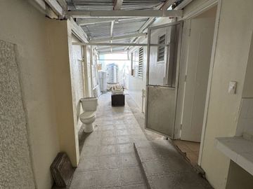 For Lease! 5 Bedrooms + 4 Toilet and Bath at Dasmariñas Village, Makati