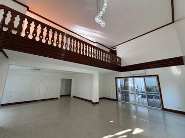 For Lease! 5 Bedrooms + 4 Toilet and Bath at Dasmariñas Village, Makati