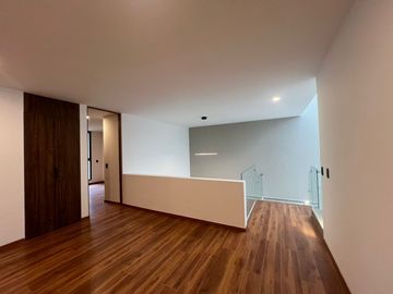 Casa nueva en venta Álamos Tres Marías, Morelia, Arquitectura Moderna, Fracc. exclusivo con alberca