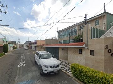 CASA EN VENTA 3 RECAMARAS,