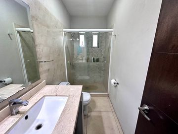 Casa en venta en El Palomar, parte baja