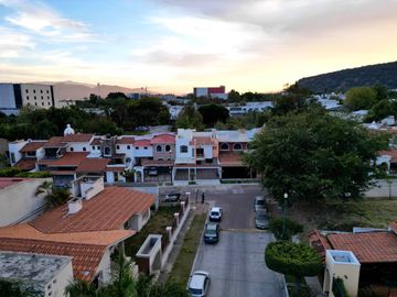 Casa en venta en El Palomar, parte baja