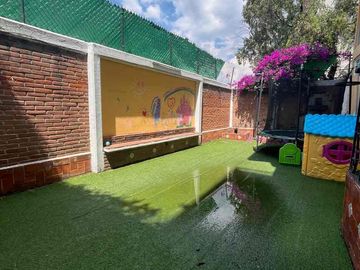 Vista del valle, casa en venta, jardín, salón  de juegos