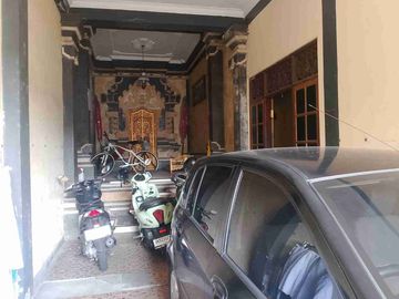 RUMAH SECOND LANTAI II DI DALUNG PERMAI BADUNG BALI