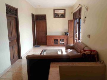 RUMAH SECOND LANTAI II DI DALUNG PERMAI BADUNG BALI