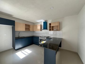 Casa Nueva En Venta – Jesús Del Monte Fraccionamiento privado con vigilancia 24/7 y amplias áreas verdes, ideal para disfrutar en familia.