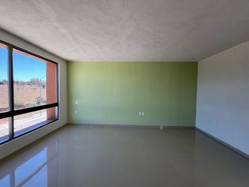 Casa Nueva En Venta – Jesús Del Monte Fraccionamiento privado con vigilancia 24/7 y amplias áreas verdes, ideal para disfrutar en familia.