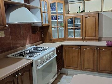 AMPLIA CASA EN RENTA