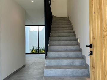 Casa nueva en venta Cañadas del bosque Tres Marías, Fracc. privado con vigilancia, canchas, juegos infantiles, etc