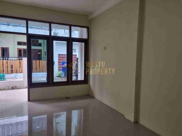 RUMAH 2 LANTAI SIAP HUNI DI JL. LELE DEKAT PAKUWON MALL