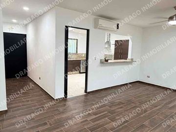 Casa en venta con alberca y seguridad en privada en álamos 1